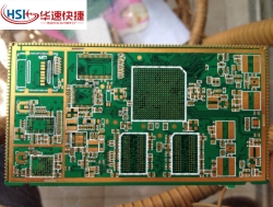 <a href=http://www.222333444.com/ target=_blank class=infotextkey>pcb</a>打樣